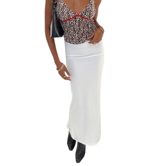 Princess Polly Bryleigh floral mesh maxi skirt w/ lace trim - Picture 2 of 5